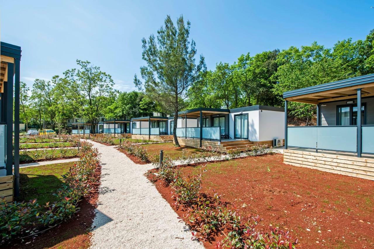Eurocamp Mobile Homes At Fkk Nudist Campsite Solaris Тар Экстерьер фото